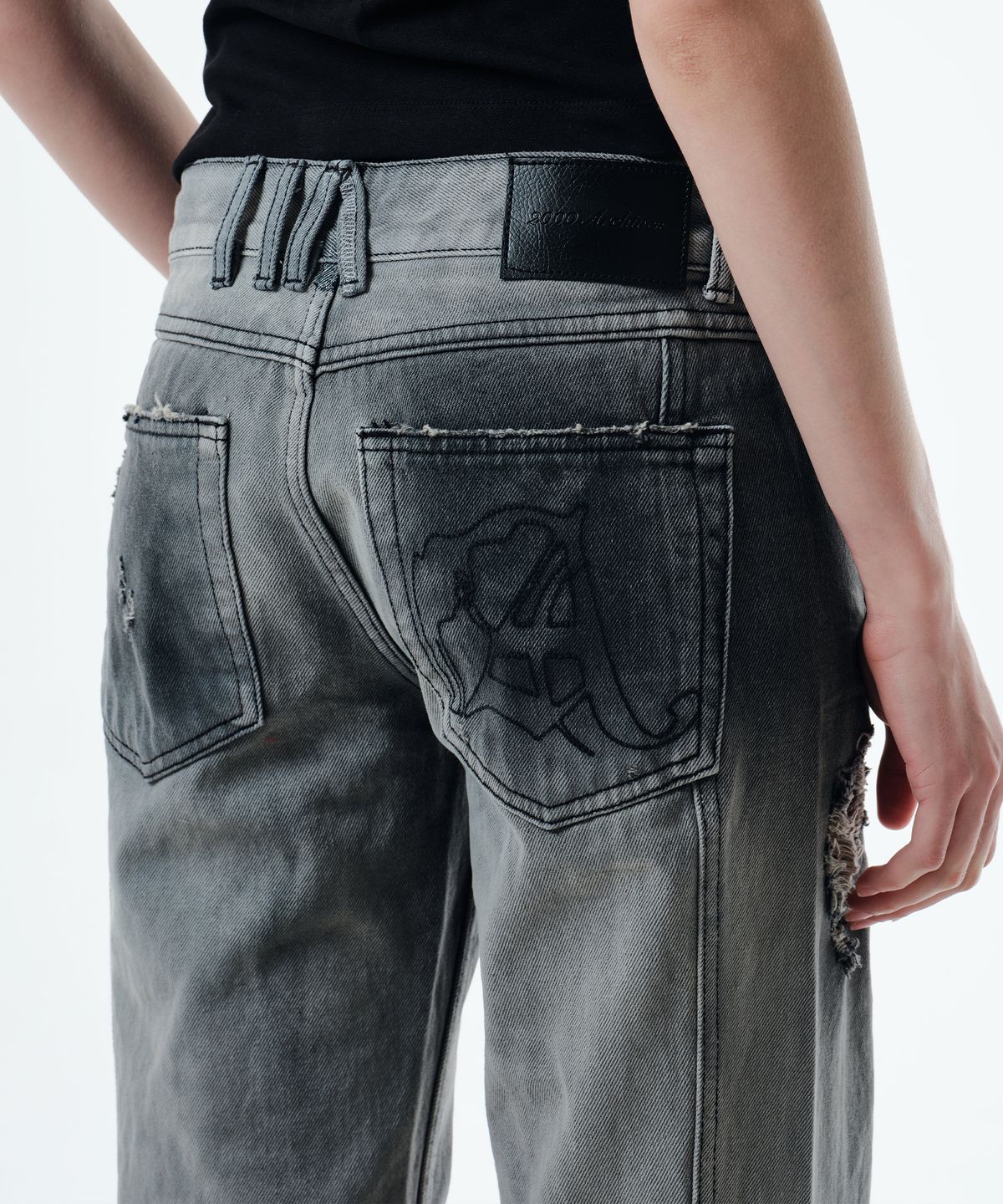 2000아카이브스(2000ARCHIVES) INES JEANS (GREY)