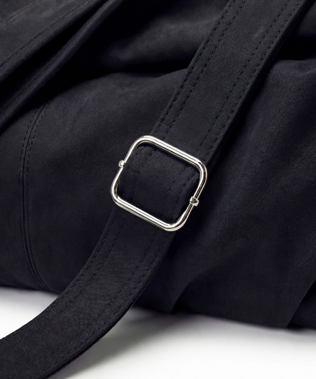 아이돈워너셀(IDWS) Form Shoulder Bag Black