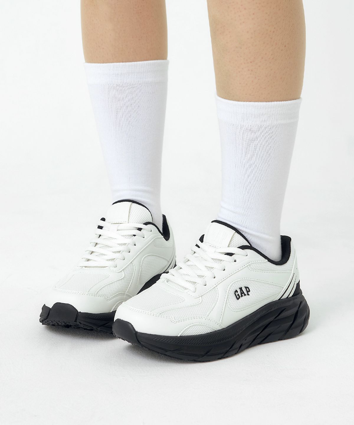 갭(GAP) 콜러 운동화 화이트