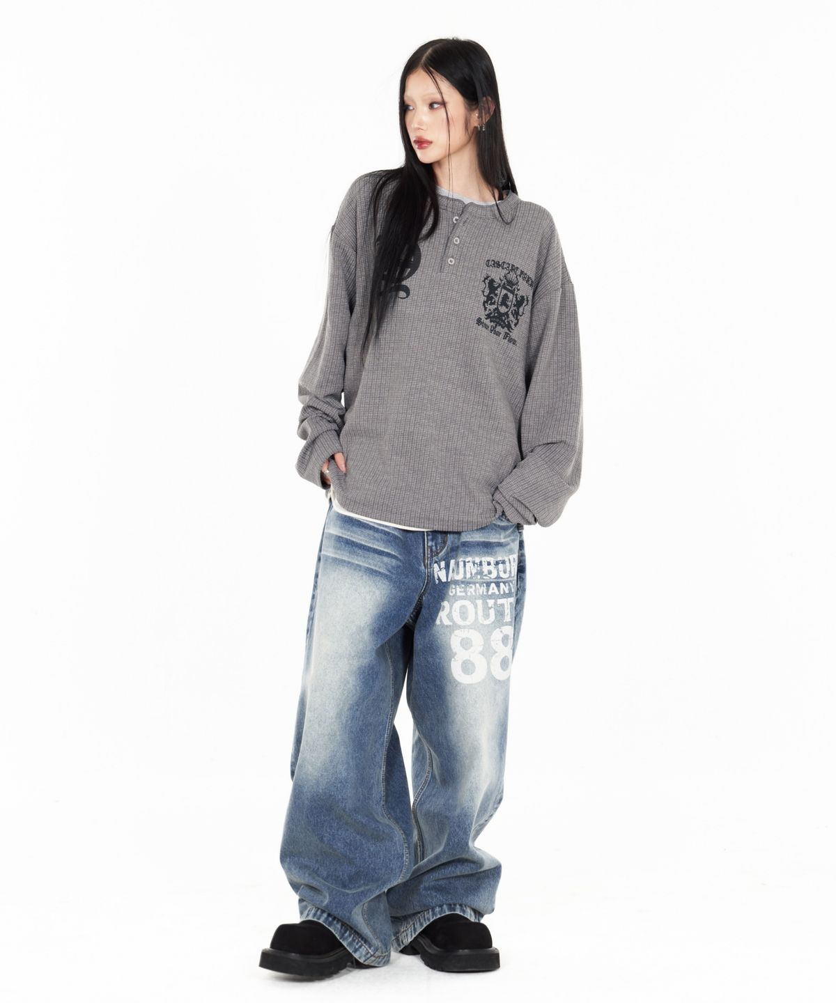 아이돈워너셀(IDWS) Shape Henley Neck Long Sleeve Gray
