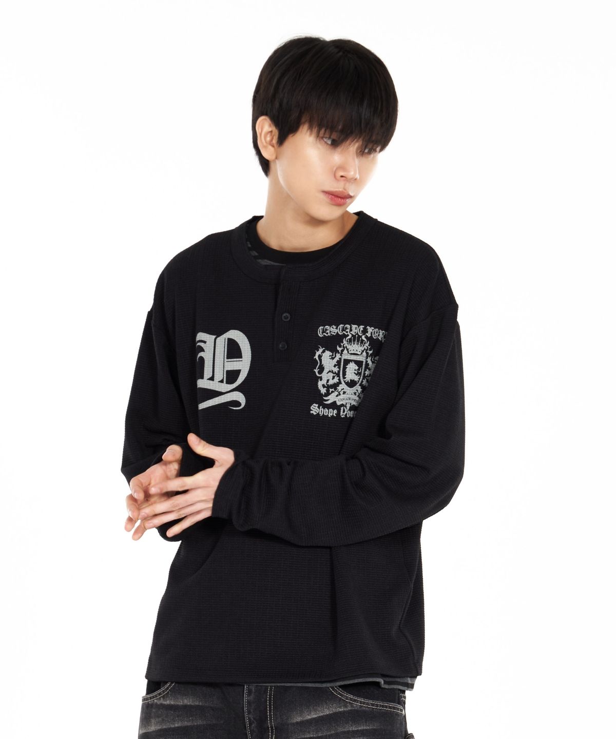 아이돈워너셀(IDWS) Shape Henley Neck Long Sleeve Black