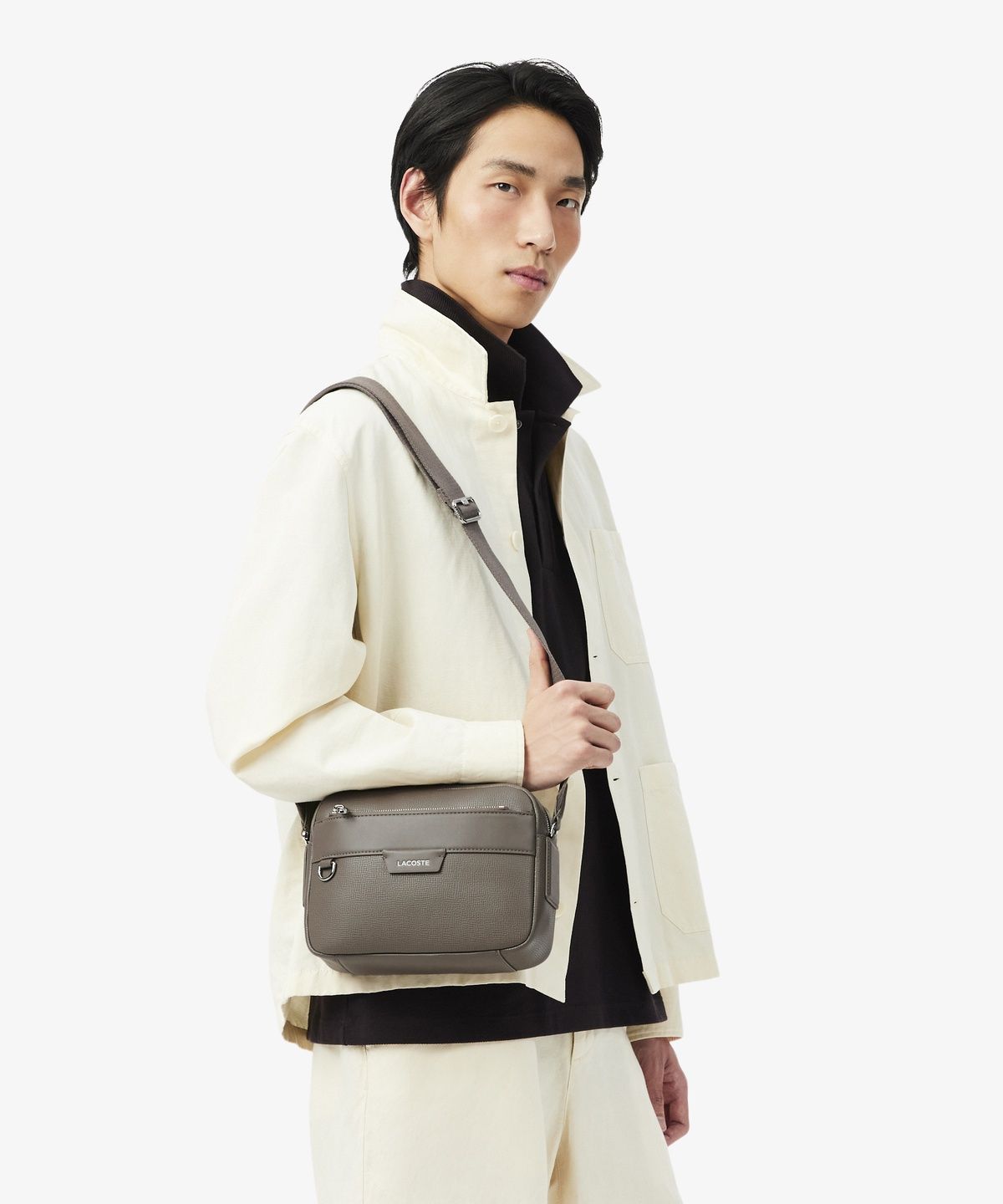 라코스테(LACOSTE) 남성 오시안 리포터백 NH5048O56G Q80