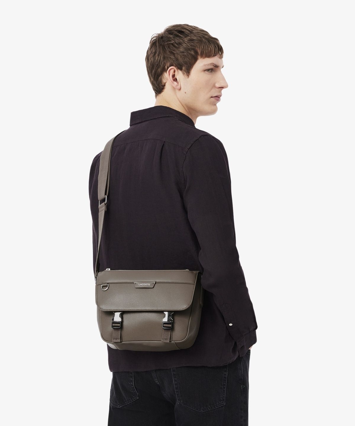 라코스테(LACOSTE) 남성 오시안 메신저백 NH5049O56G Q80