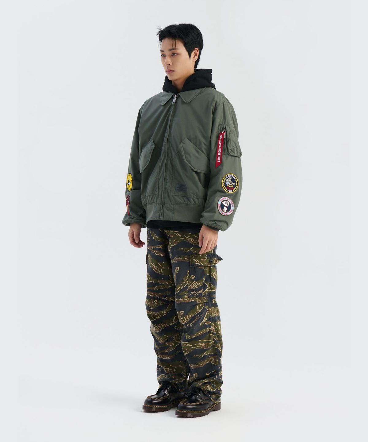 알파 인더스트리(ALPHA INDUSTRIES) CWU-36/P 릴랙스드 패치드 플라이트 자켓 필드 그레이