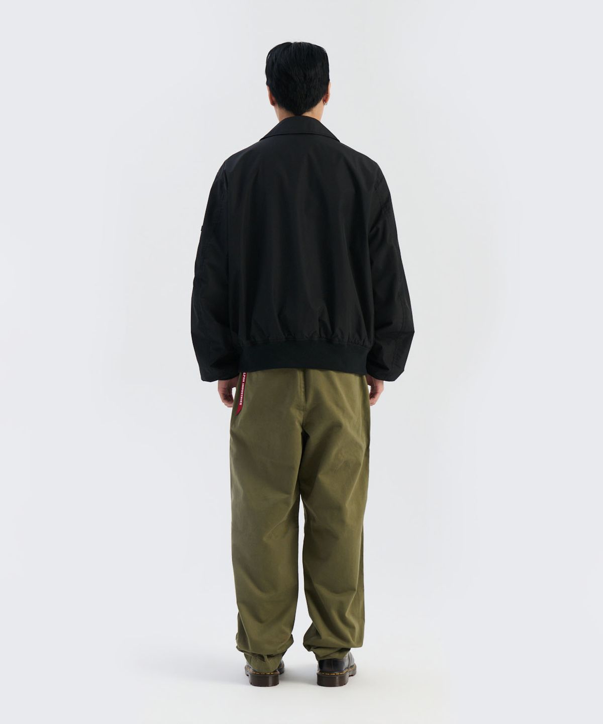 알파 인더스트리(ALPHA INDUSTRIES) CWU-36/P 릴랙스드 패치드 플라이트 자켓 블랙