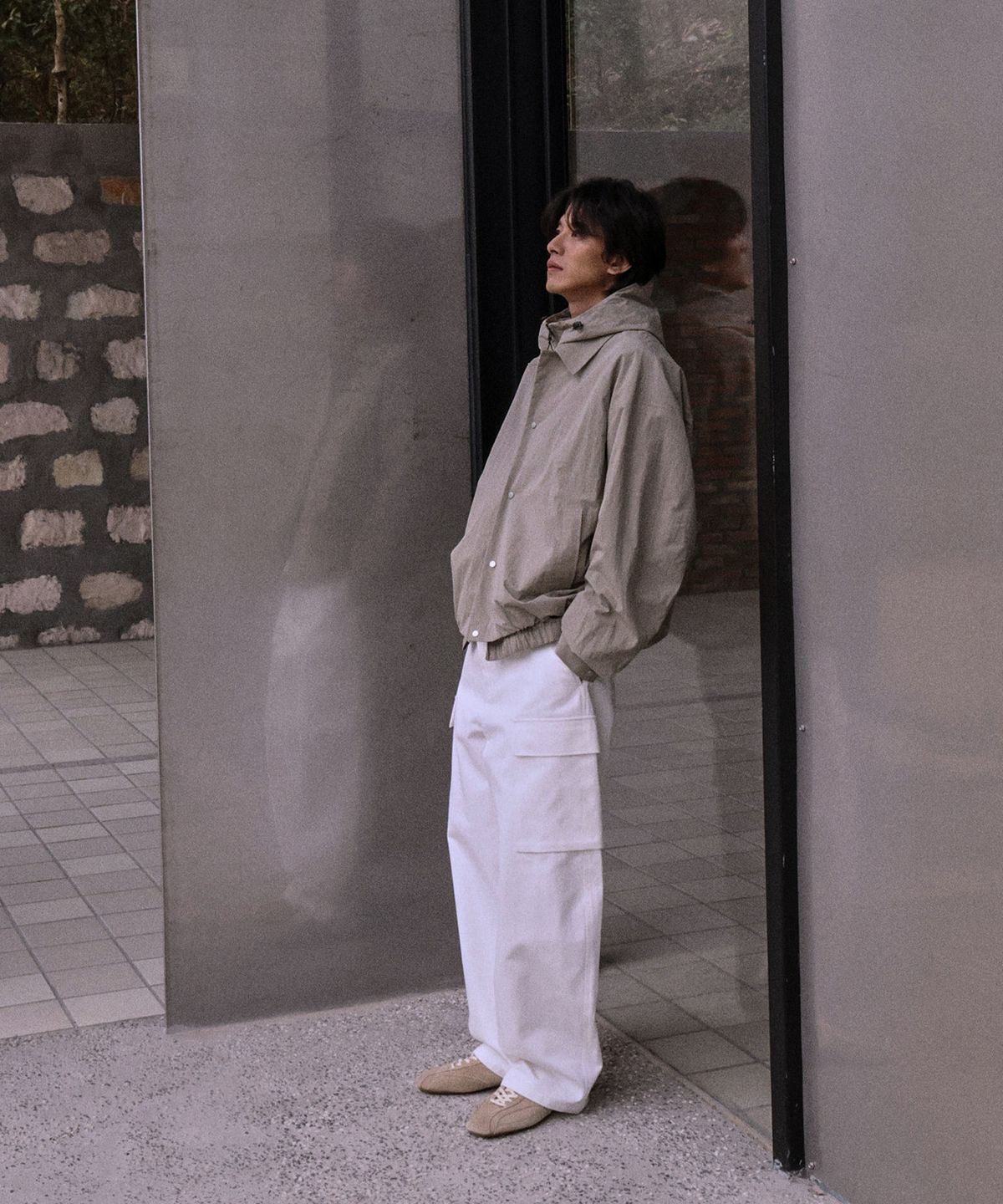 무드인사이드(MOOD INSIDE) 커브드 카고 와이드 팬츠_2Color