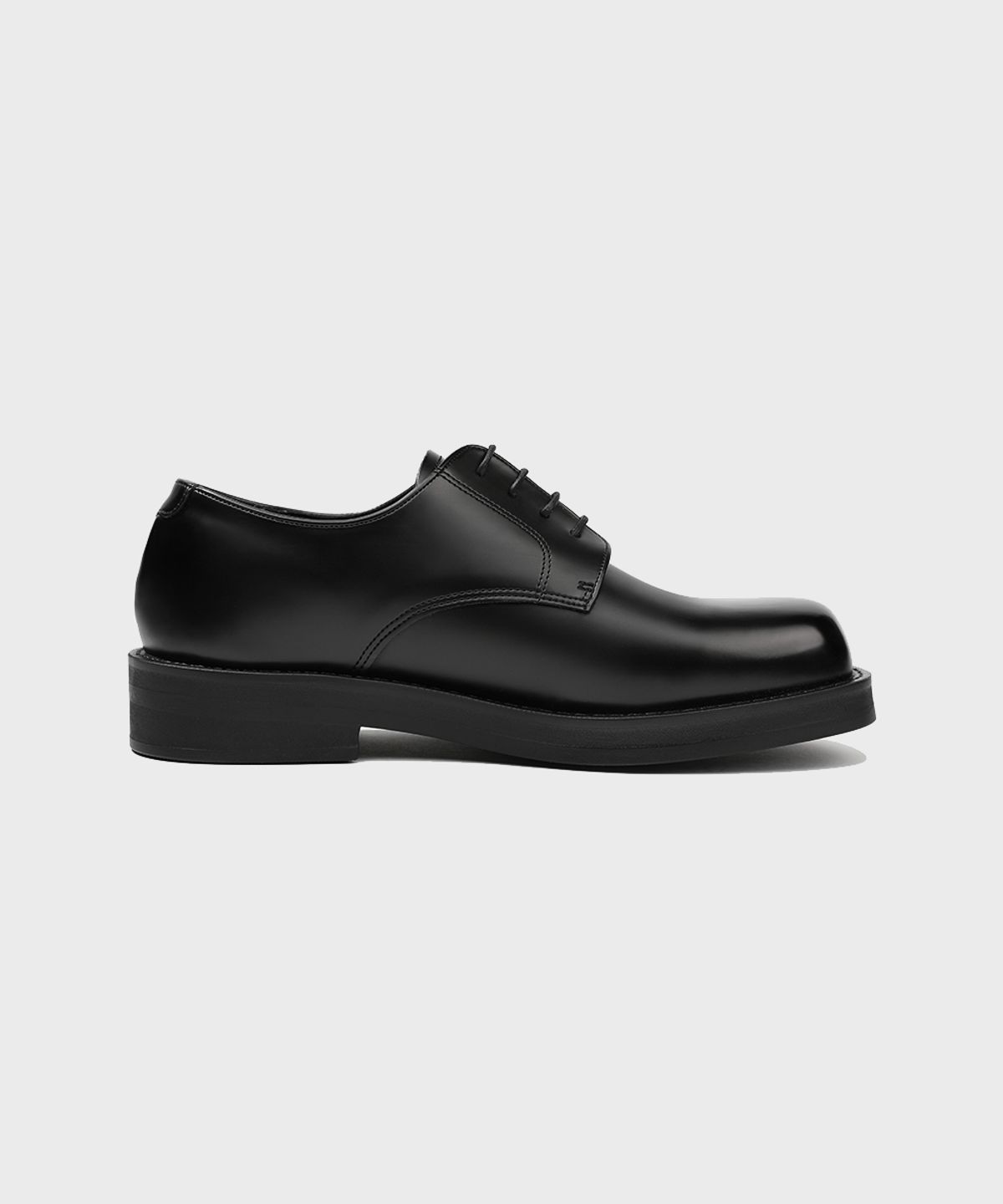피렌체 아뜨리에(FIRENZE ATELIER) [SECOND.A Light] 볼드쉐입 미니멀 더비 SL31 [SHINE BLACK]