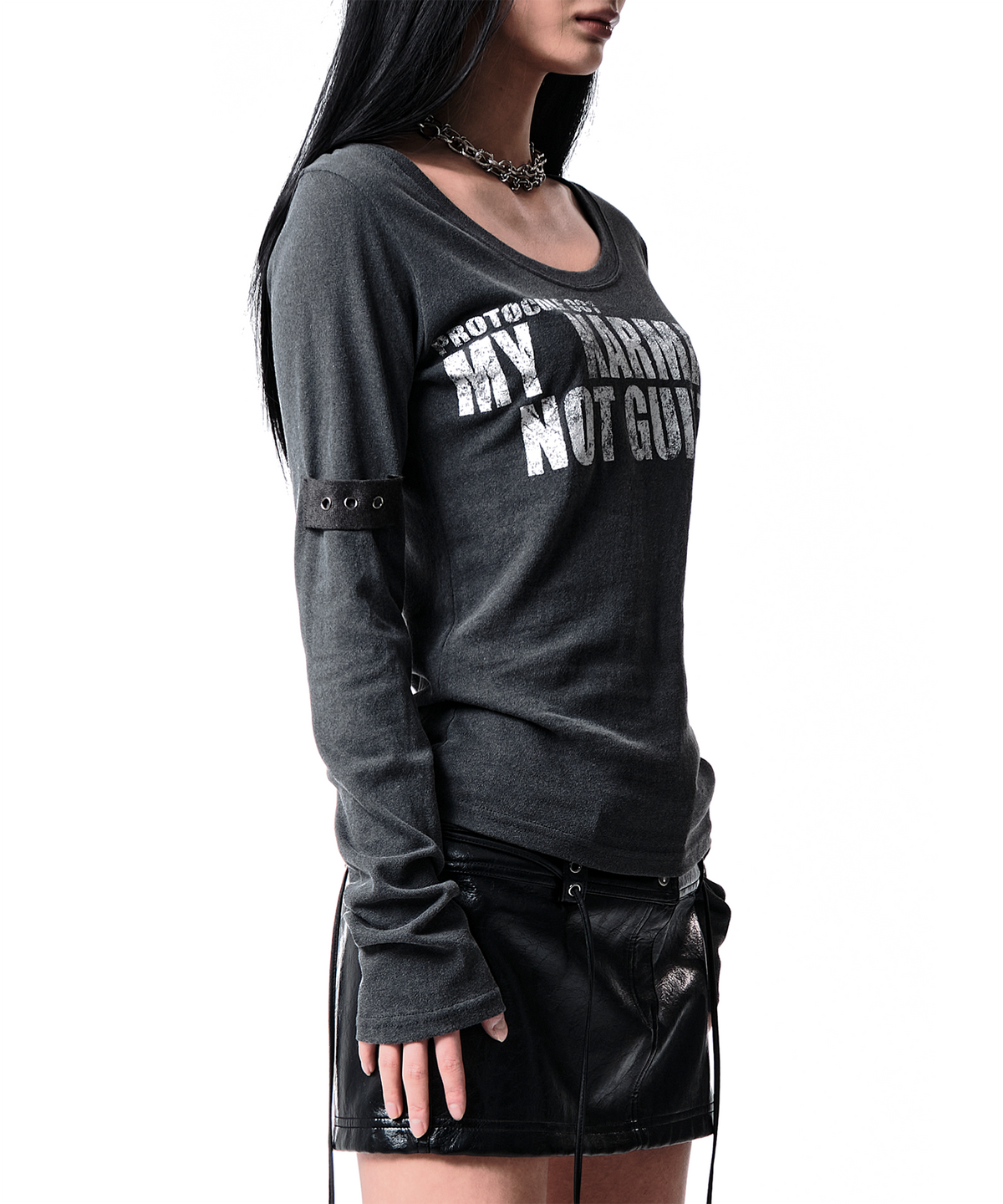이양(EYANG) PROTOCOLE 001 LONGSLEEVE TOP DARK GRAY