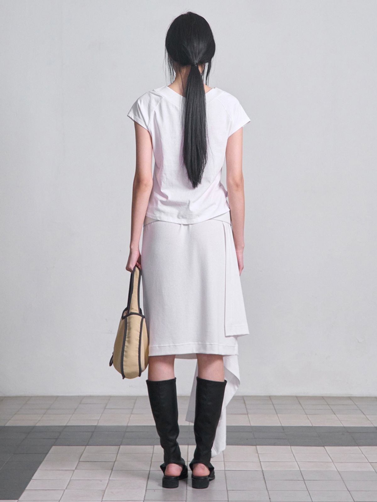 세릭(CERRIC) Drape Midi Skirt _ White