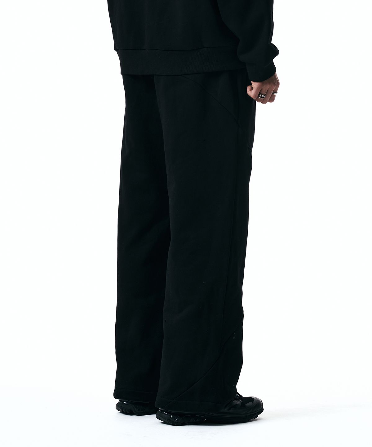 현피트(HYUNFIT) UNITY SWEATPANTS-[BLACK]