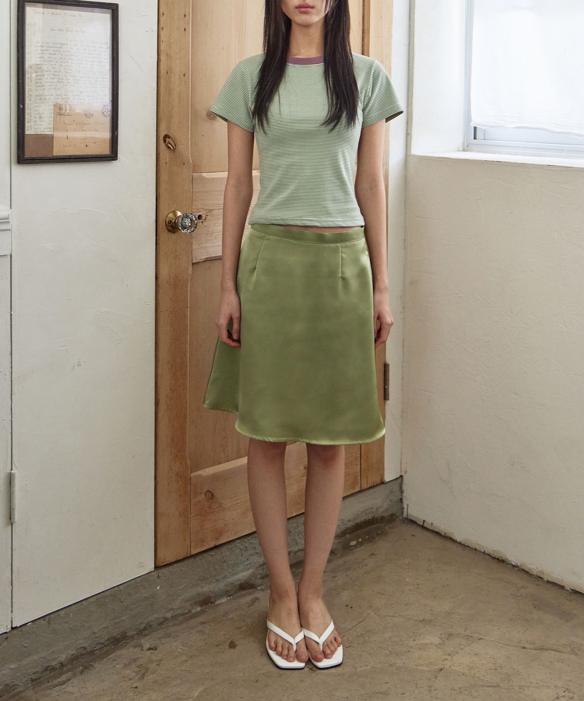 런던다다(LONDONDADA) Silky Satin Midi Skirt, OLIVE