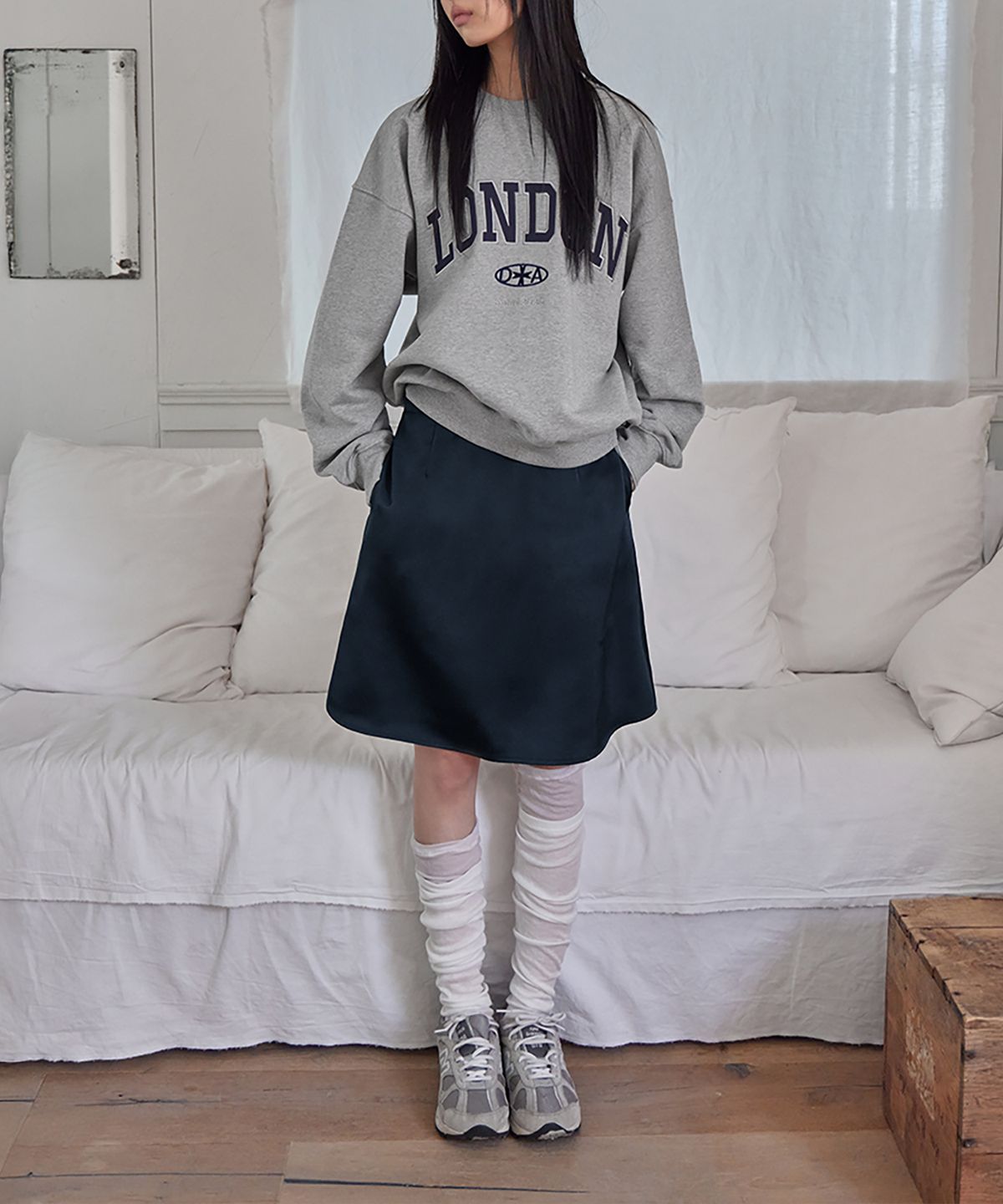 런던다다(LONDONDADA) Silky Satin Midi Skirt, NAVY