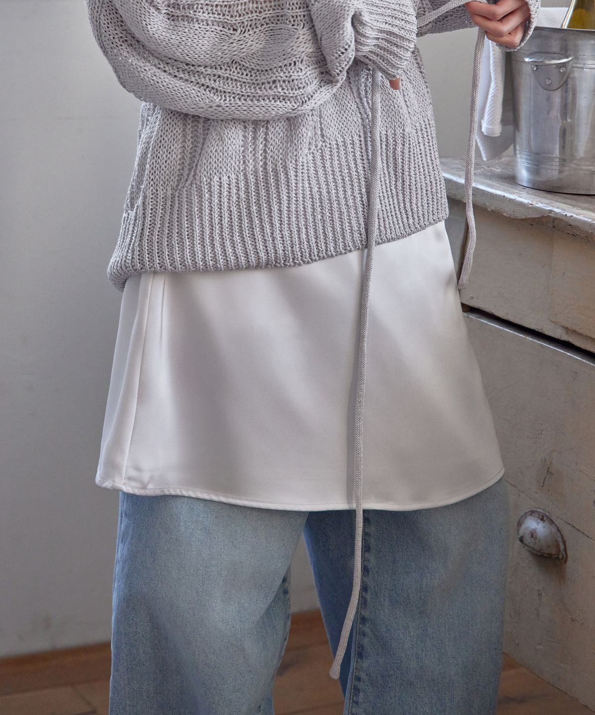 런던다다(LONDONDADA) Silky Satin Midi Skirt, WHITE ONYX