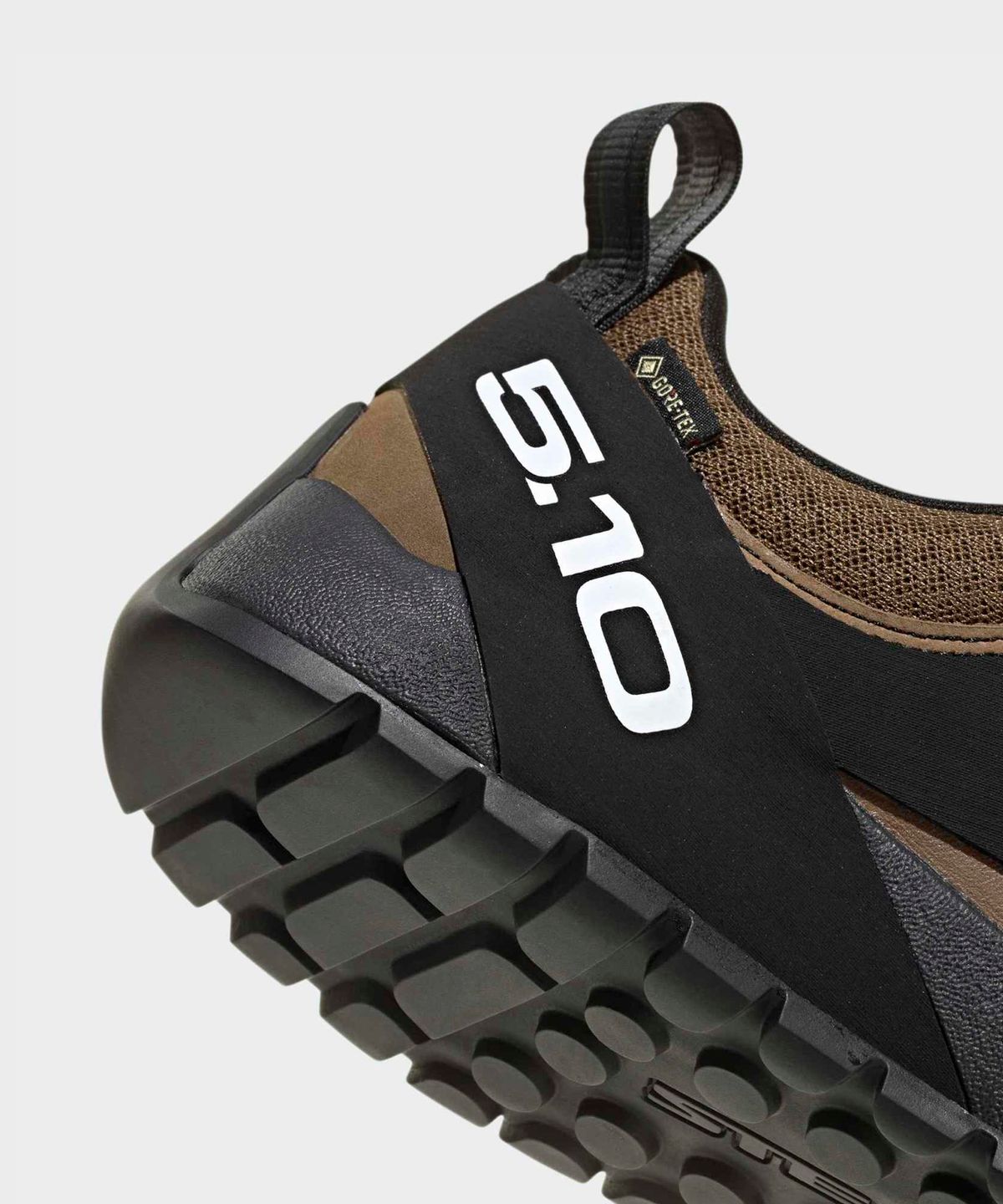 아디다스(ADIDAS) 테니프로 GTX - 브라운:블랙 / JQ6616