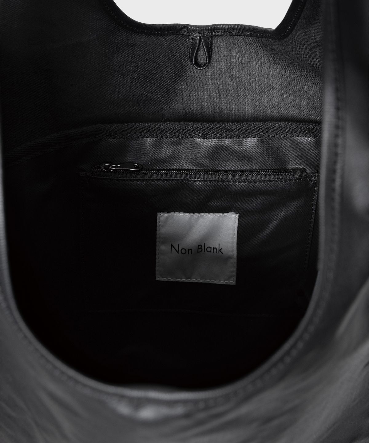 넌블랭크(NONBLANK) 코티드 토트 백_BLACK