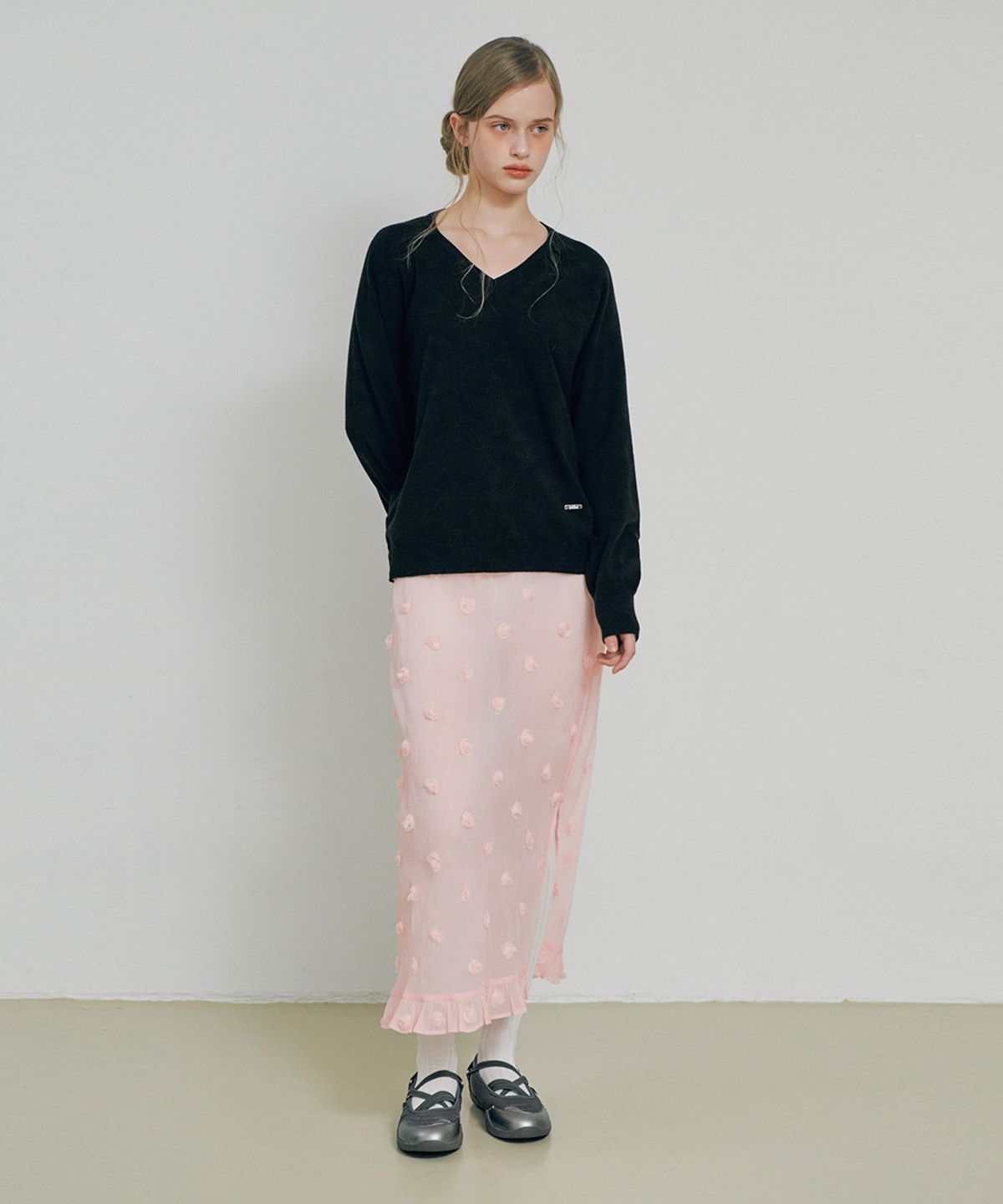벨로엘(BELLOL) V-neck loose fit knit BLACK