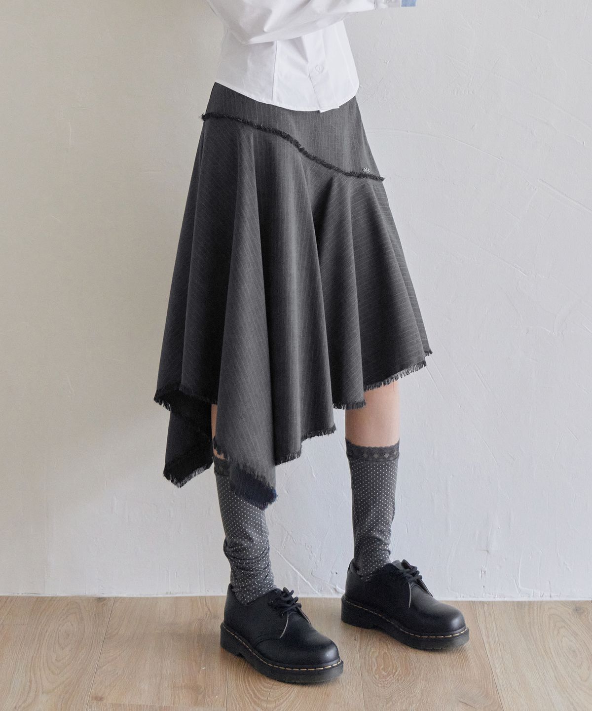 런던다다(LONDONDADA) Archive Stripe Trim Midi Skirt, CHARCOAL