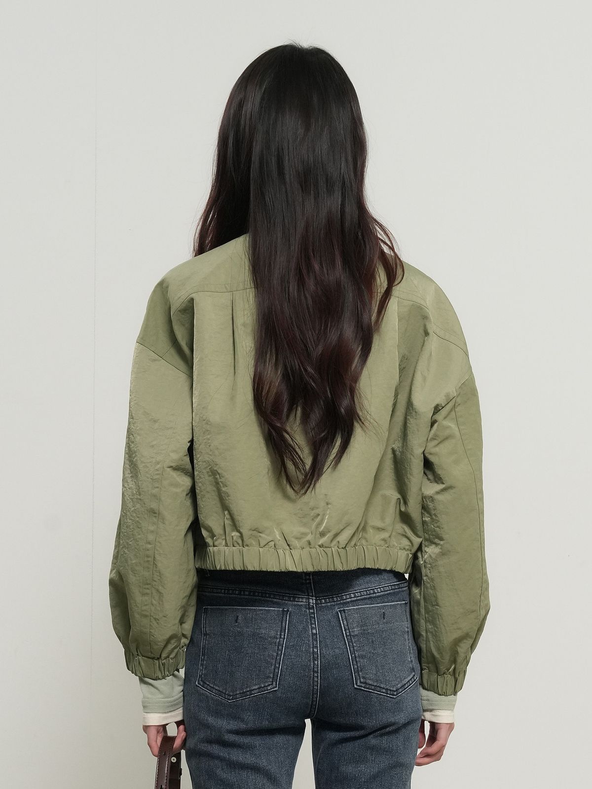 제너럴아이디어(GENERALIDEA) 빅포켓 세미 크롭 자켓 [KHAKI] / GF1LJP509