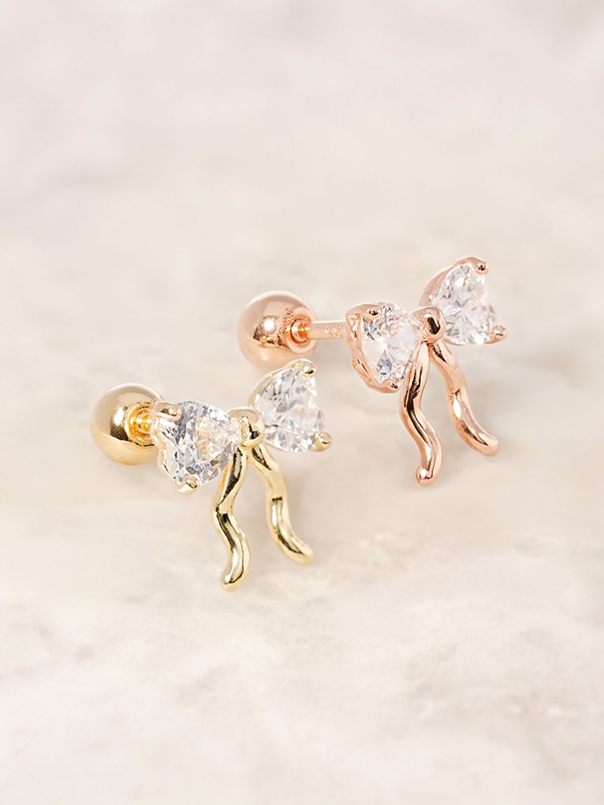 미니멀피어싱(MINIMALPIERCING) 14K 발레코어 큐빅 리본 피어싱 귀걸이