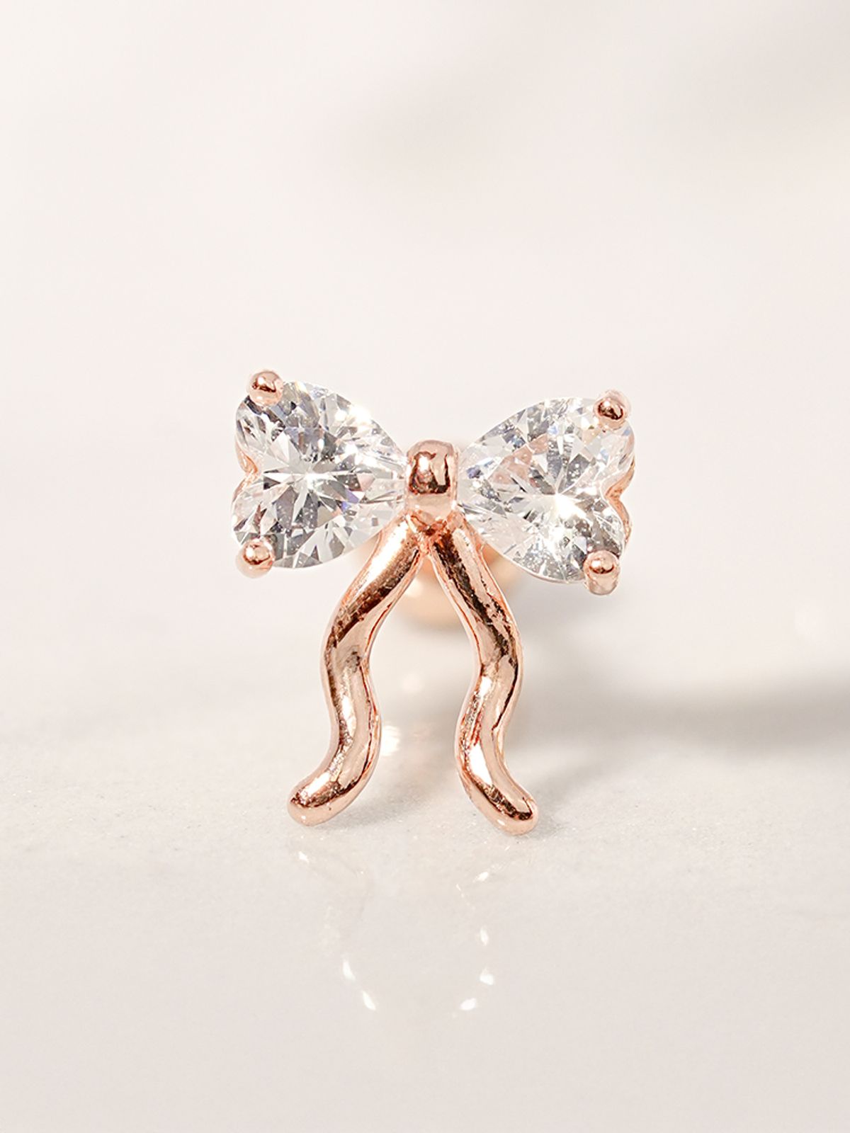 미니멀피어싱(MINIMALPIERCING) 14K 발레코어 큐빅 리본 피어싱 귀걸이