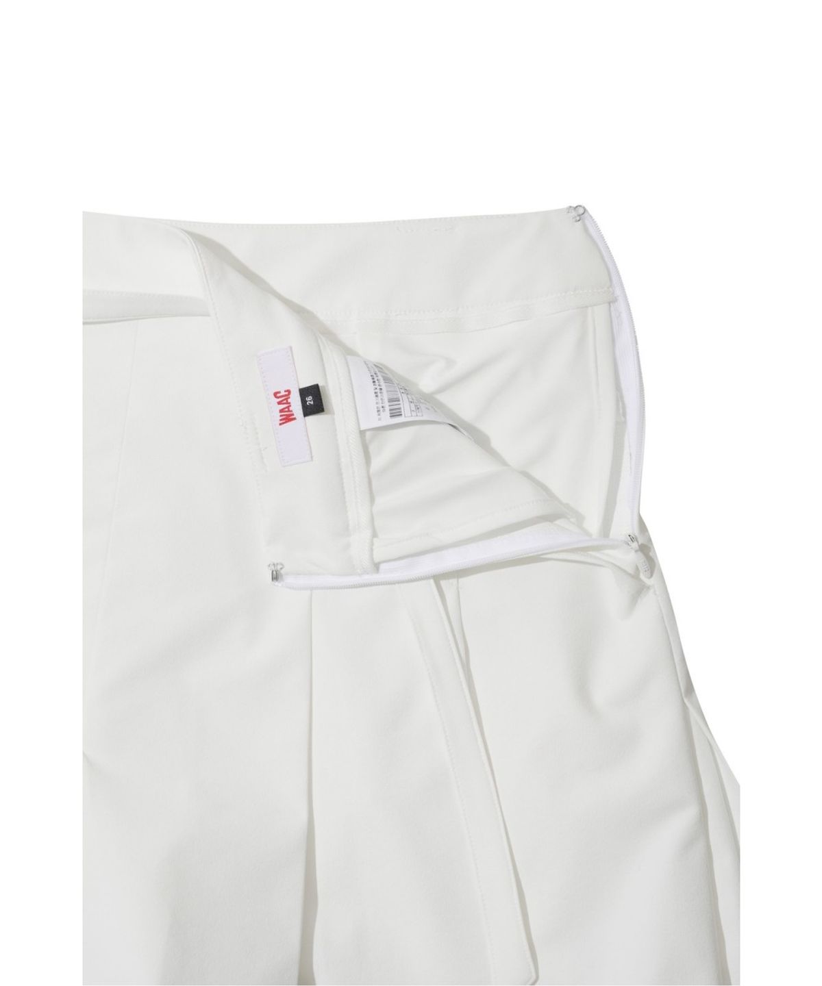왁(WAAC) Big pleats half pants WWPNS26103IVX