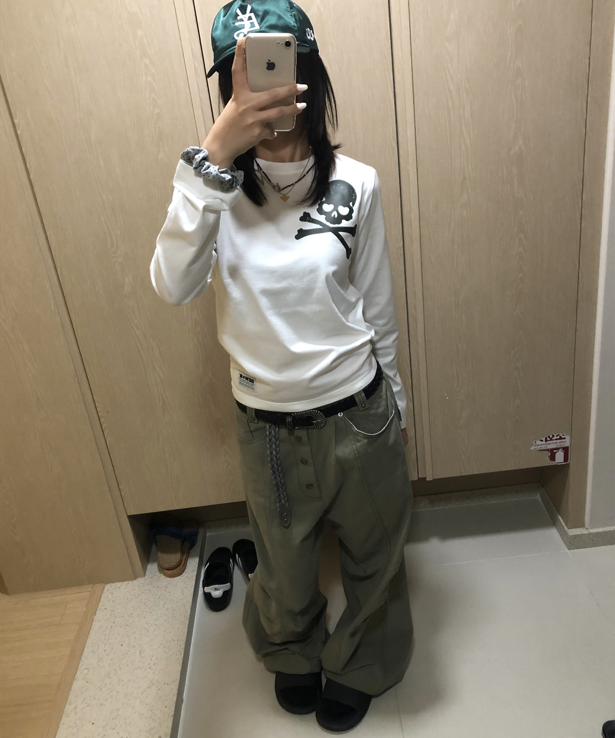 쏘비(SEW-B) 세미크롭 xxxx 긴팔티