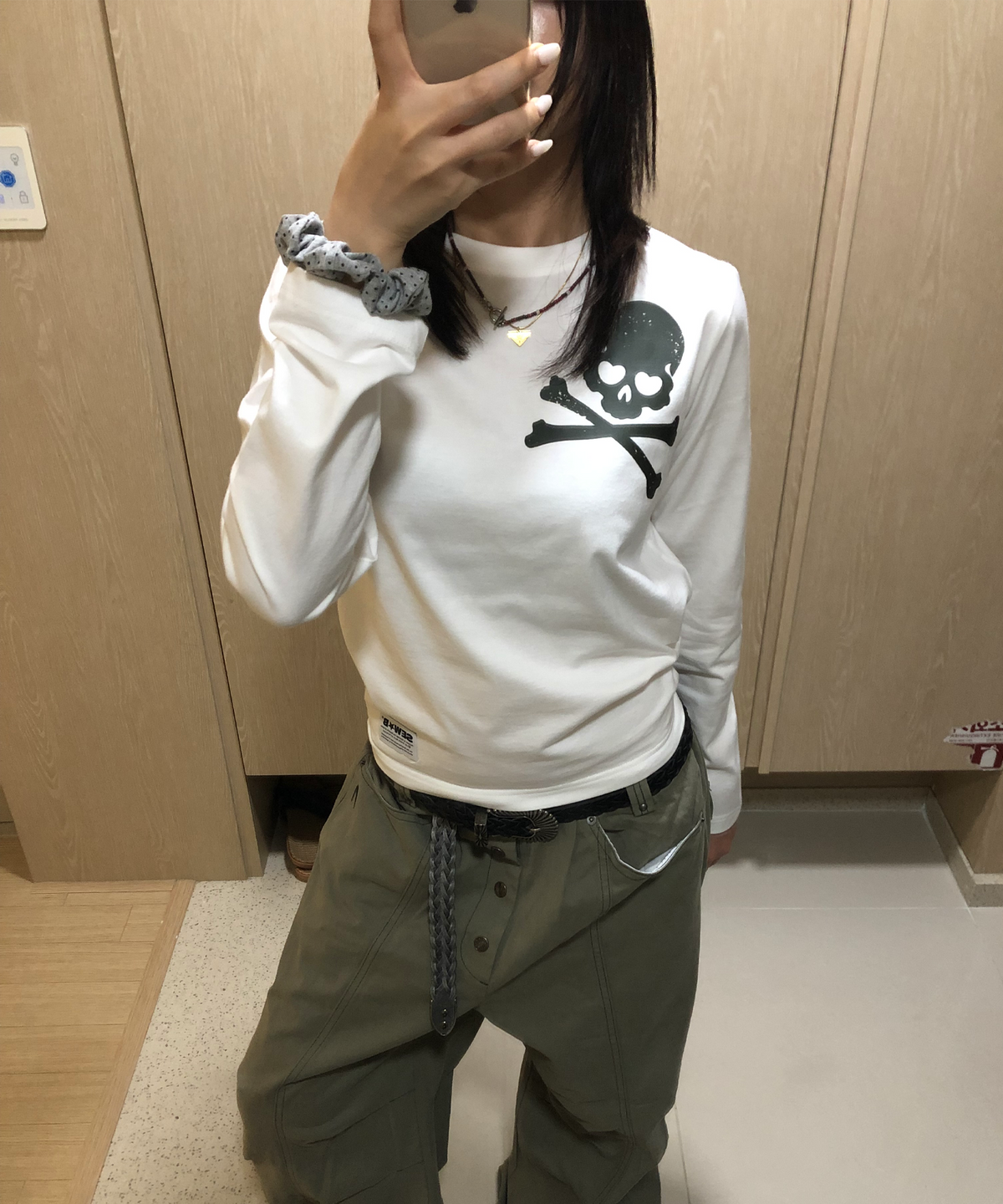 쏘비(SEW-B) 세미크롭 xxxx 긴팔티