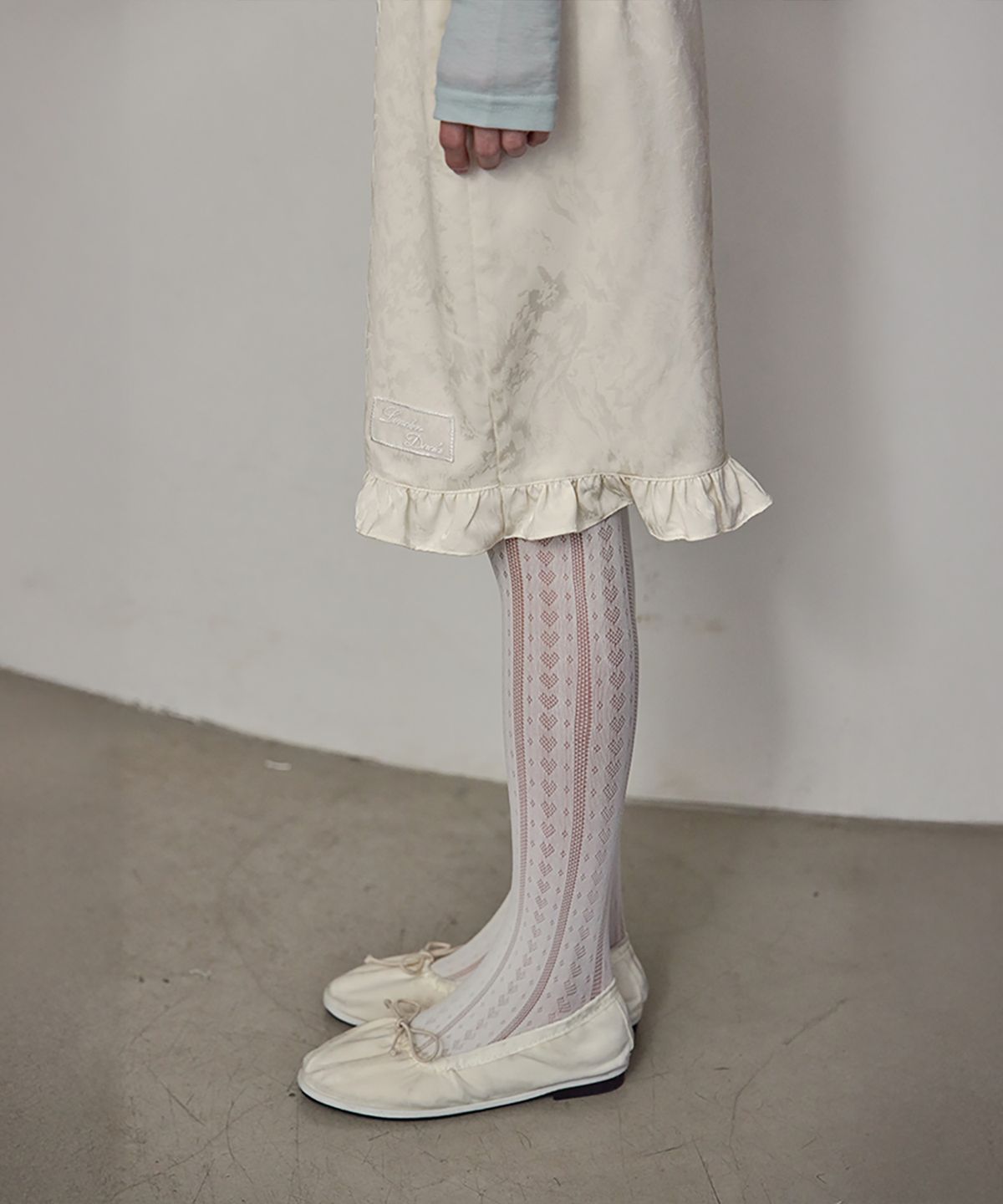 런던다다(LONDONDADA) Flower Frill midi Skirt, CREAM
