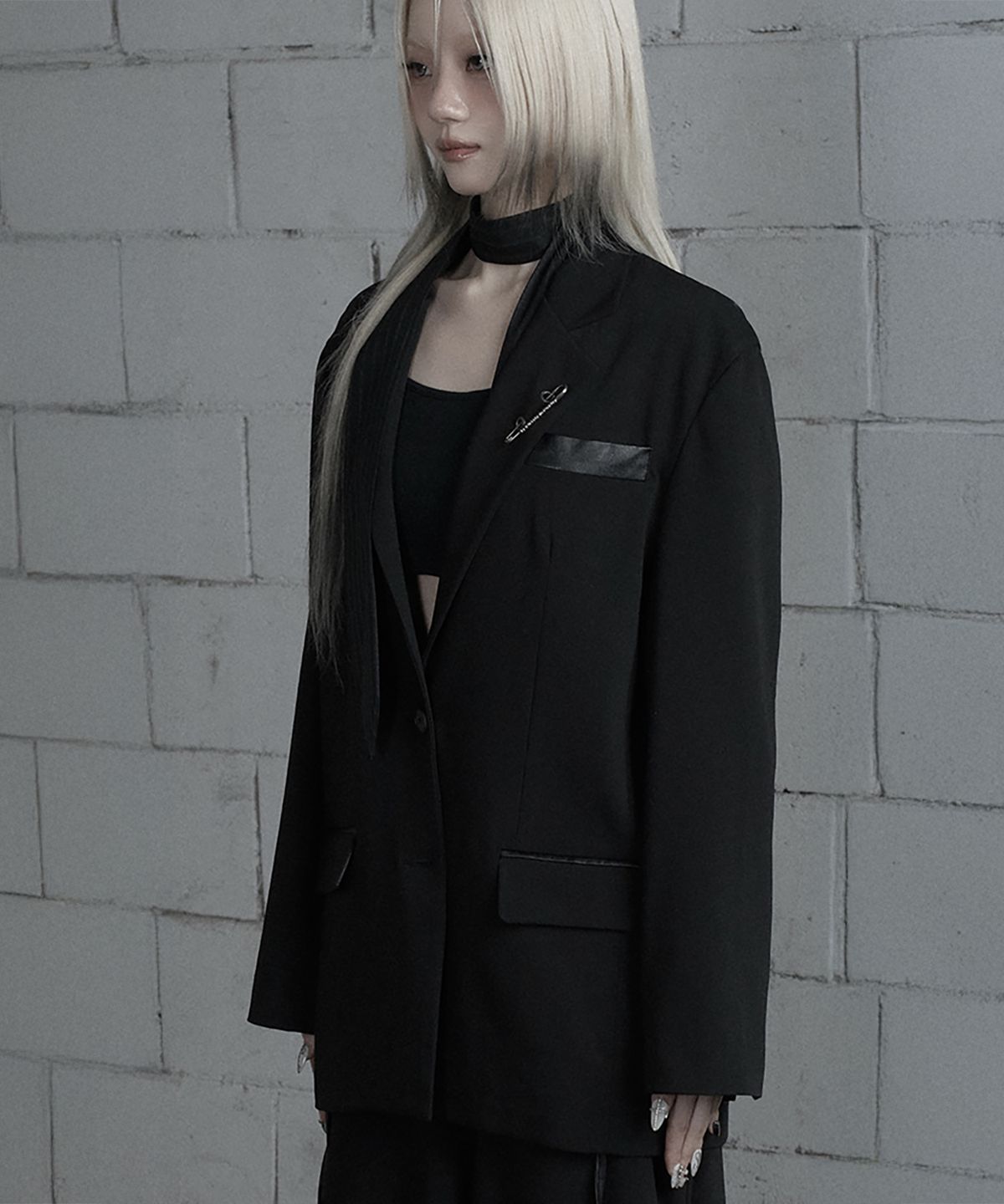 에트오소메(ETRE AU SOMMET) Panel Line Button Front Blazer (Black)