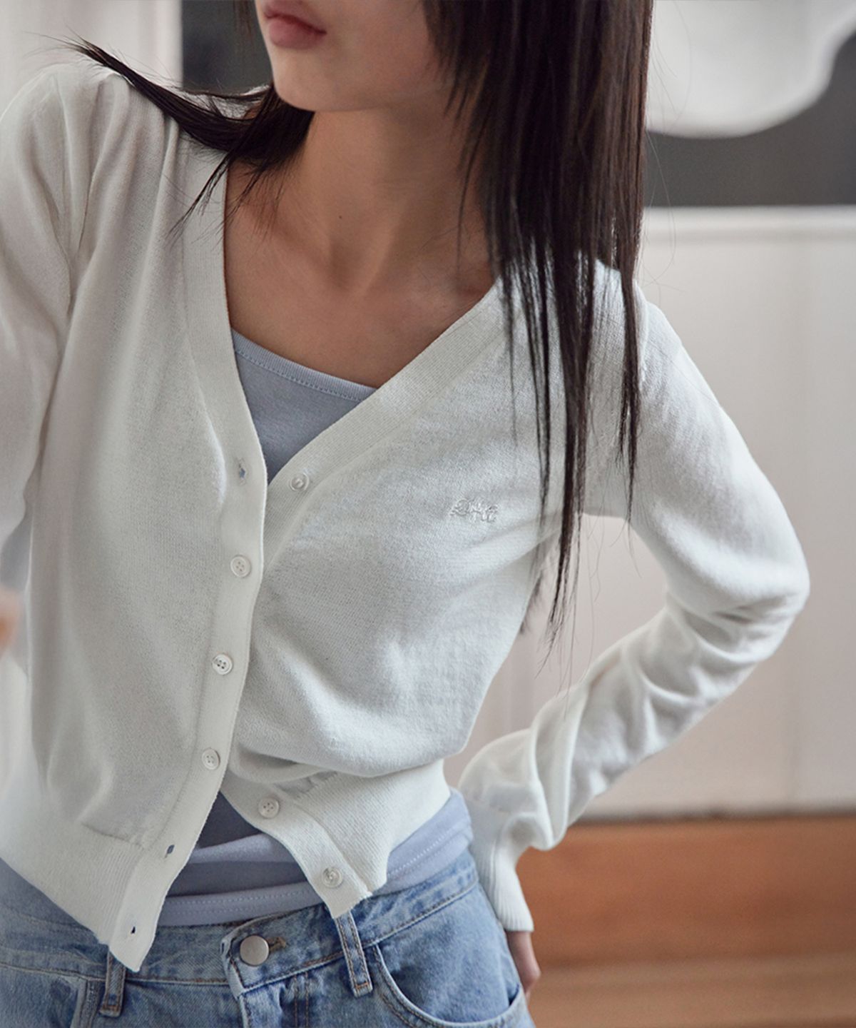 런던다다(LONDONDADA) Essential V-Neck Cardigan, 3colors