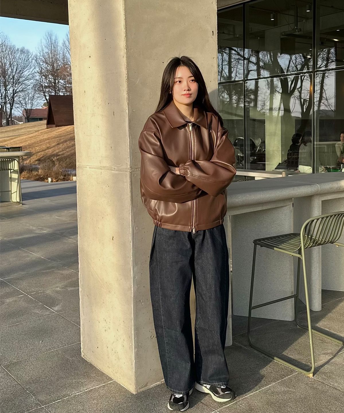 빼빼(BBAEBBAE) 사이드 핀턱 와이드 데님 팬츠_다크블루