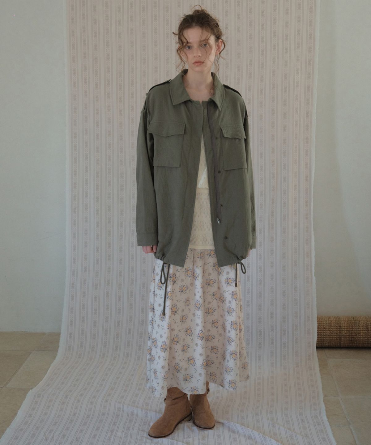 아우어노스텔지아(OURNOSTALGIA) Rover Field Half Jacket_Khaki(O26OT01)