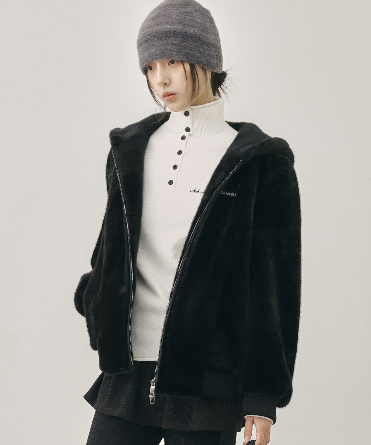 닉앤니콜(NICK&NICOLE) LUXE FUR HOOD BOMBER JACKET_BLACK