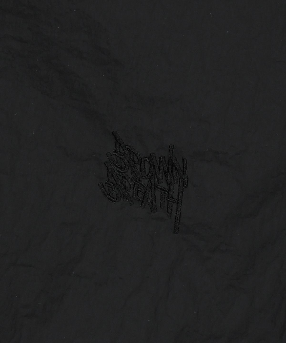 브라운브레스(BROWNBREATH) TAG HOODIE WINDBREAKER - BLACK