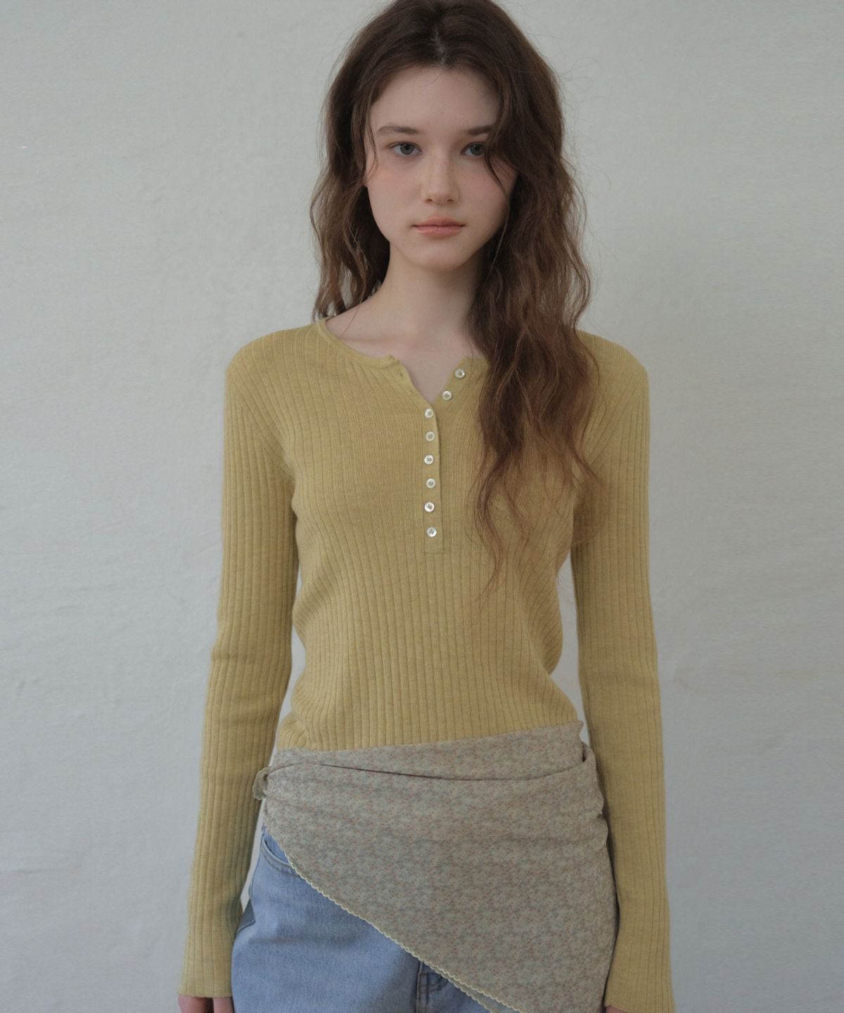 아우어노스텔지아(OURNOSTALGIA) Deep Henry Neck Knit_Vintage yellow(OC26KN01)