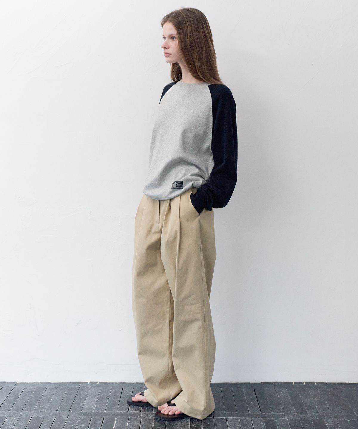 르바(LEVAR) Relaxed Cotton Chino Pants - Peanut Beige