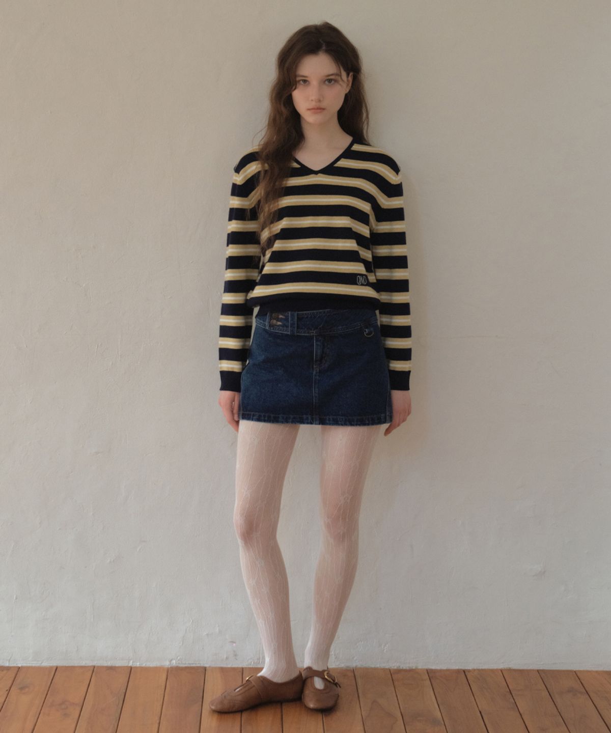 아우어노스텔지아(OURNOSTALGIA) Lento Multi Stripe V-Neck Knit_Navy(OC26KN10)