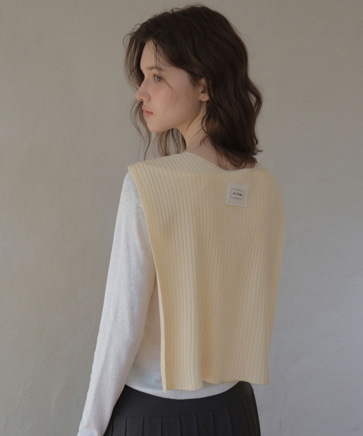 아우어노스텔지아(OURNOSTALGIA) Ribbon Fake Shawl_Butter cream(OC26KN04)