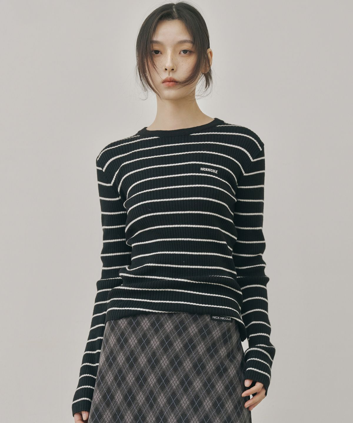 닉앤니콜(NICK&NICOLE) MINIMAL STRIPE SLIM LS KNIT_2 COLOR