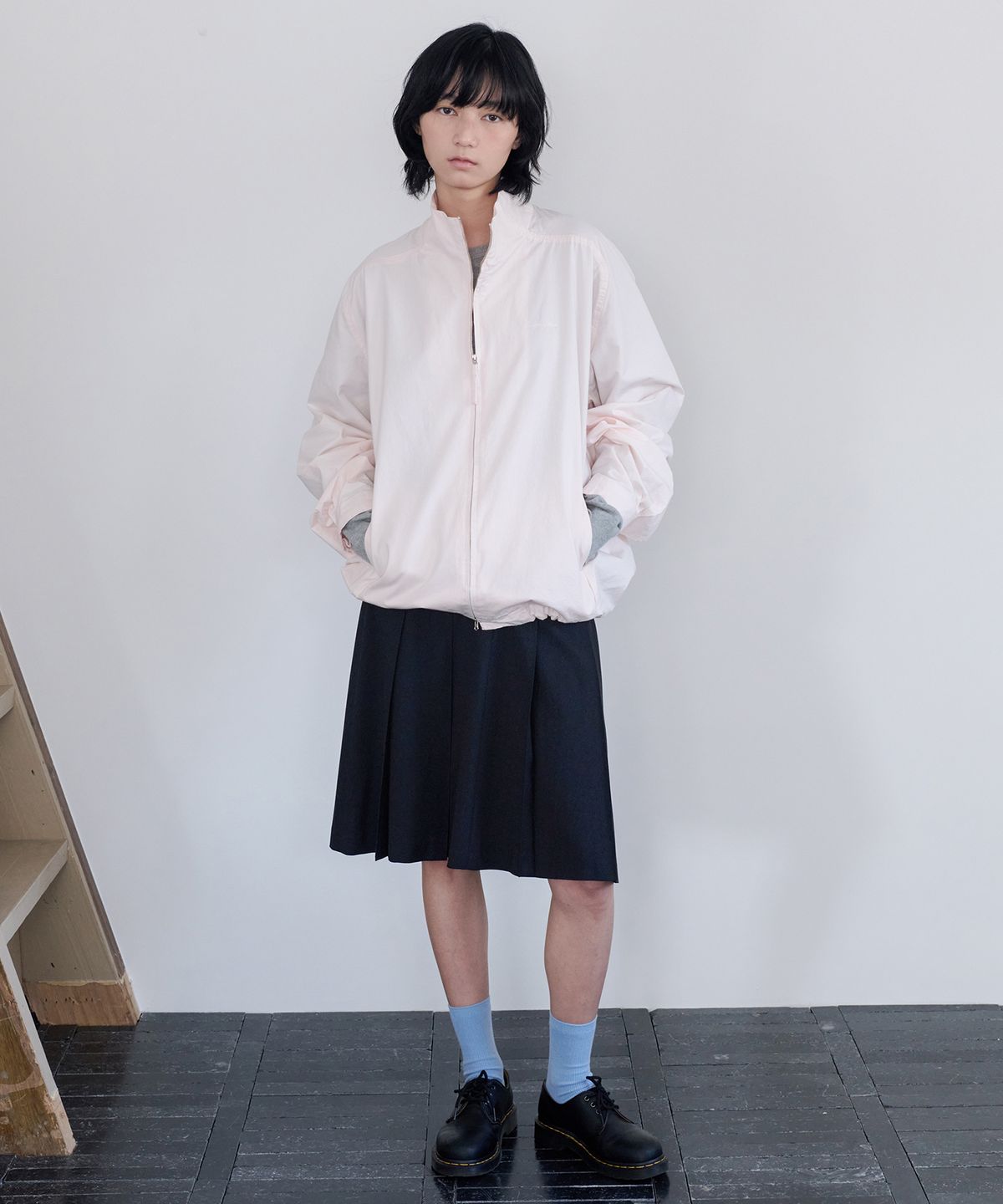 르바(LEVAR) Wide Pleat Midi Skirt - Black
