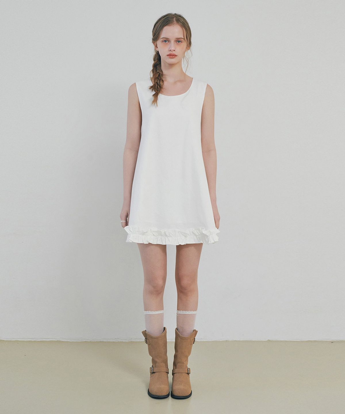 벨로엘(BELLOL) Frill sleeveless mini dress IVORY