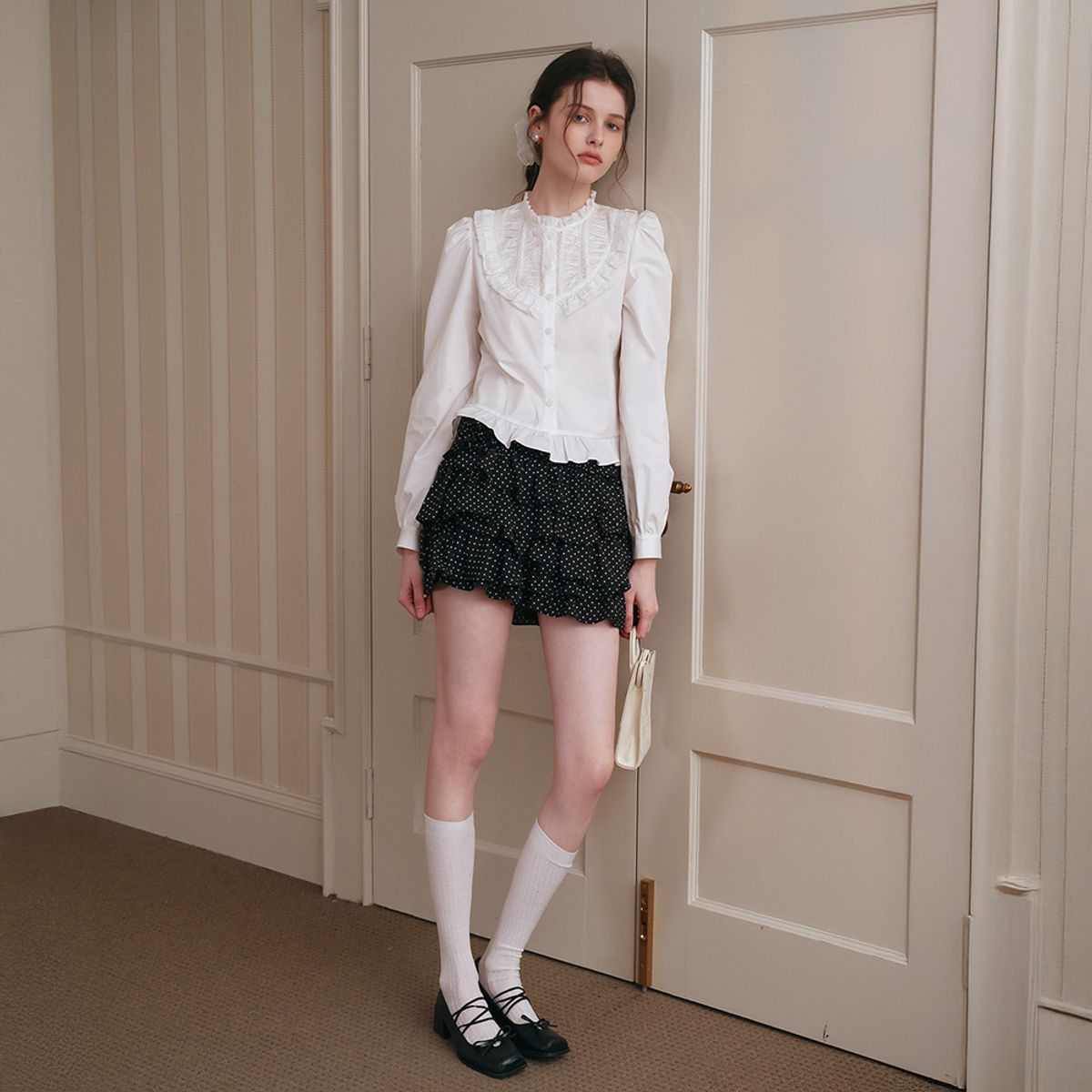 쎄무아듀(CEST MOIDEW) Cest_Lace panel puff sleeve blouse
