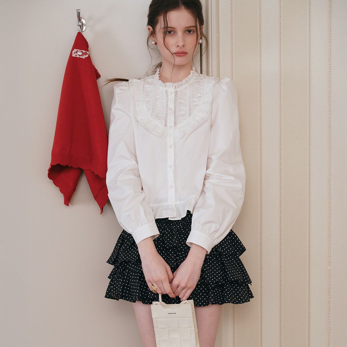쎄무아듀(CEST MOIDEW) Cest_Lace panel puff sleeve blouse