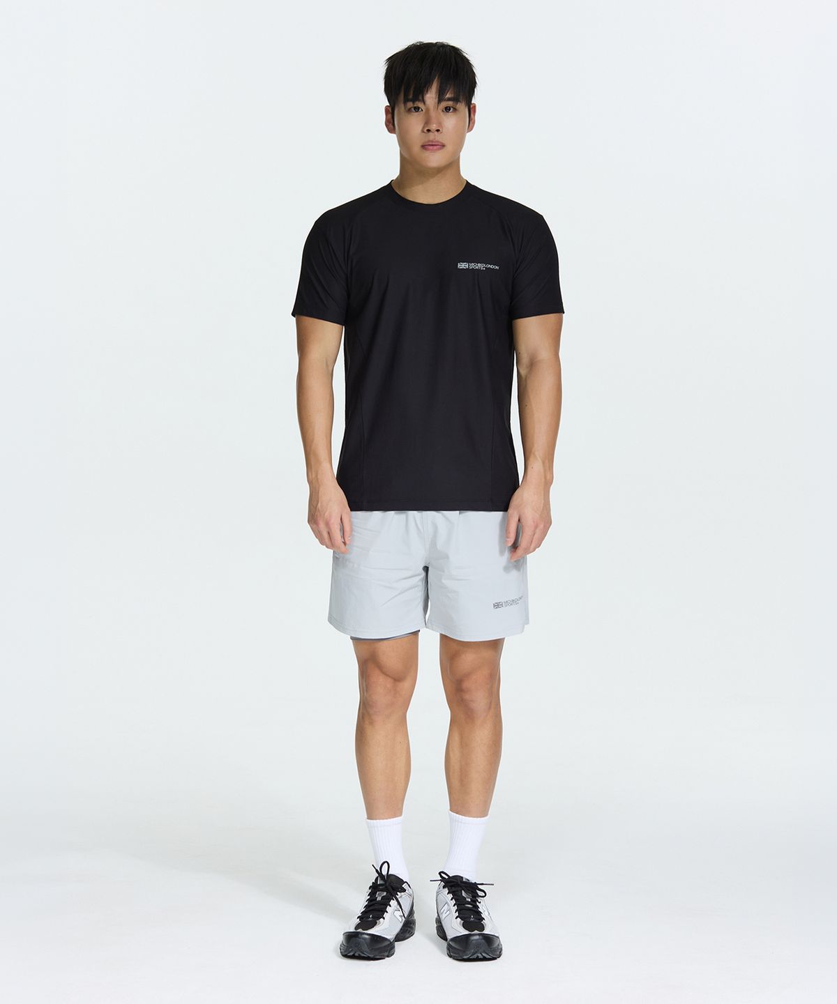 미치코런던 스포츠(MICHIKO LONDON SPORTS) 짐 메쉬 머슬핏 반팔 티셔츠 블랙