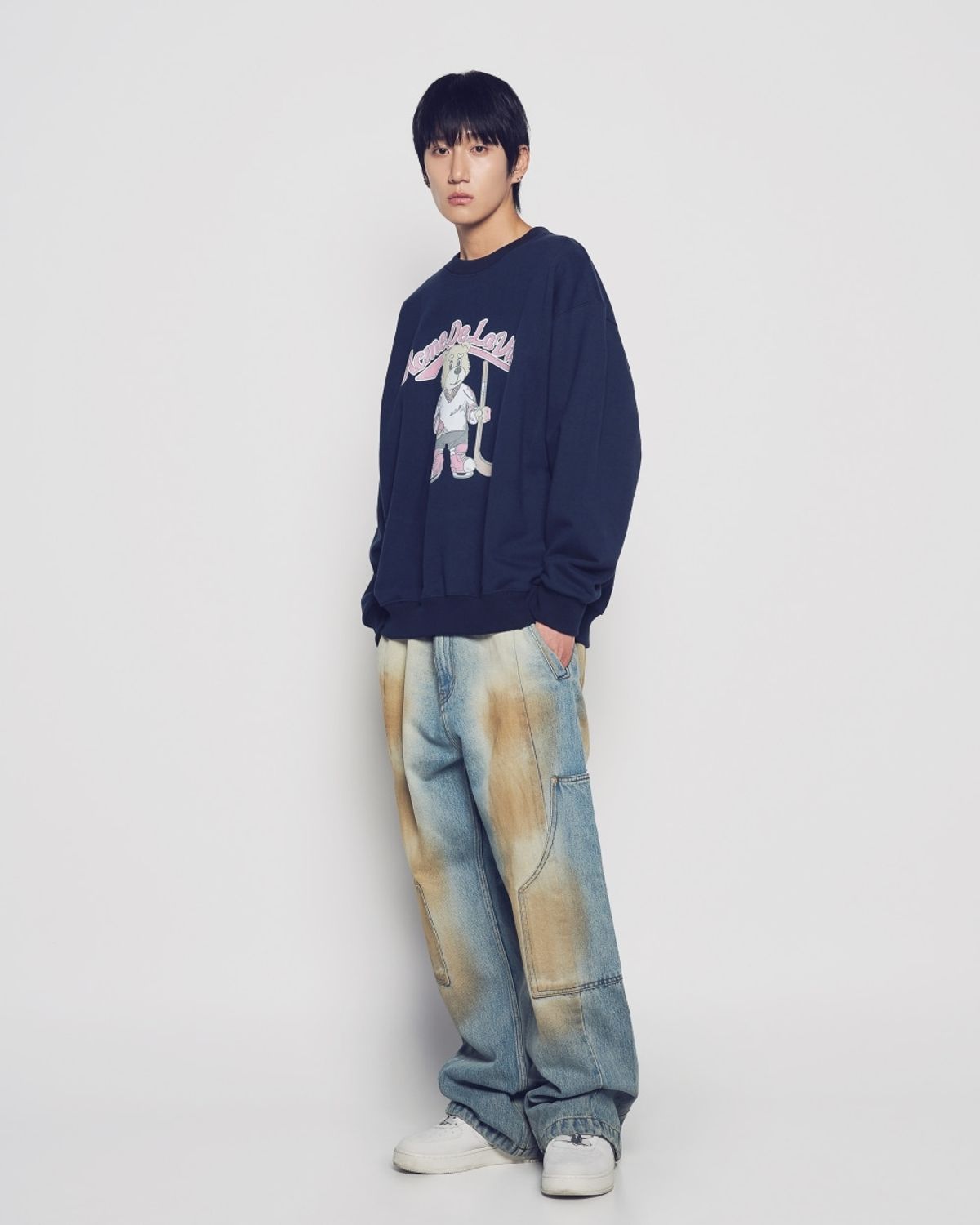 아크메드라비(ACME DE LA VIE) VINTAGE MASCOT AC BEAR SWEATSHIRT (3 COLOR)