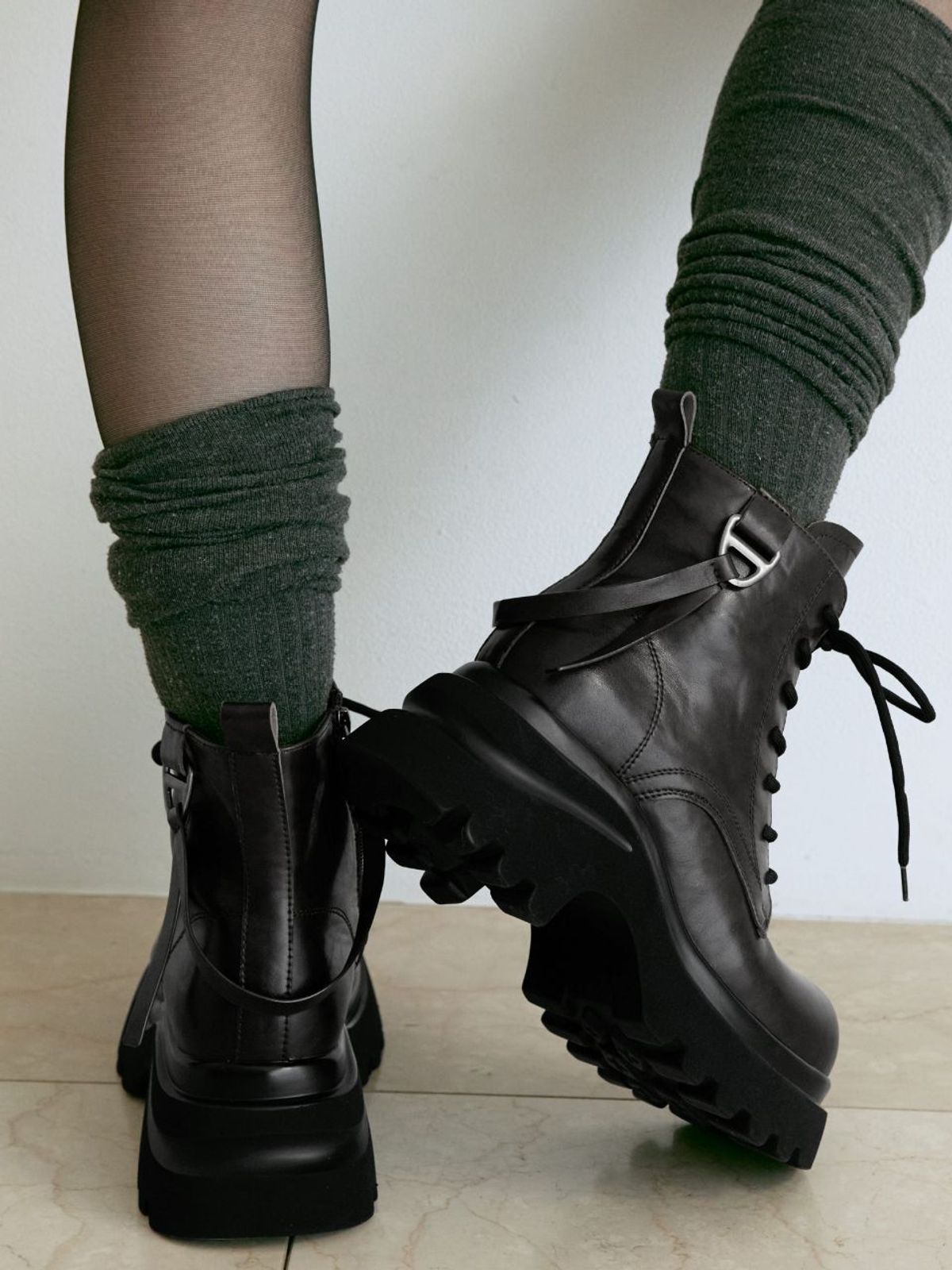 아삐에 마르슈(APIED MARCHE) Ligne Walker Boots 소가죽 워커 부츠 -PM3022 (2color)