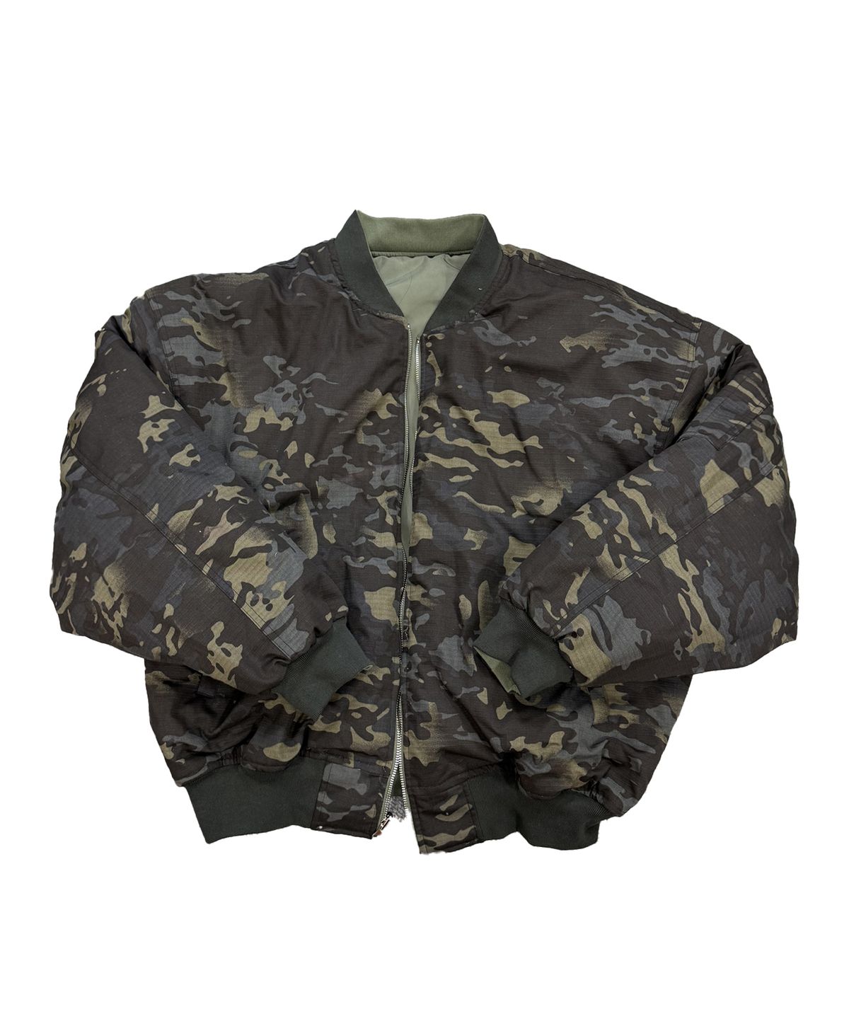 포스센스티브(FORCESENSITIVE) FST camo reversible ma-1 (khaki)