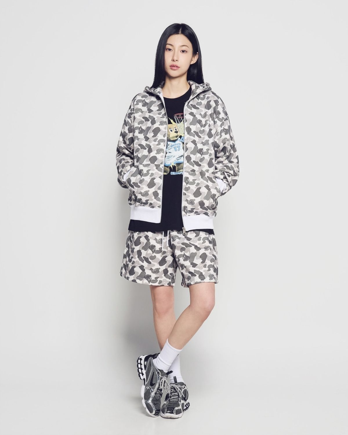 아크메드라비(ACME DE LA VIE) AC BEAR CAMO ALLOVER SHORT PANTS