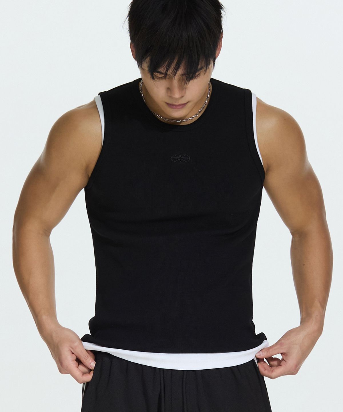 미치코런던 스포츠(MICHIKO LONDON SPORTS) 헤비 코튼 심볼 슬리브리스 블랙