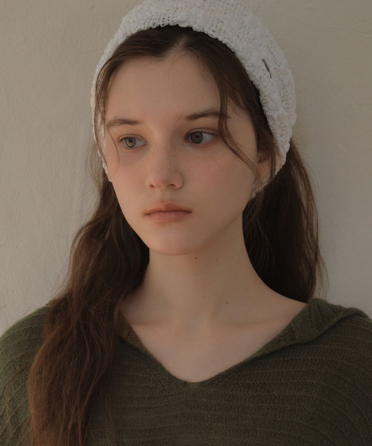 아우어노스텔지아(OURNOSTALGIA) Flower Shell Hairband_White(O26ACC06)